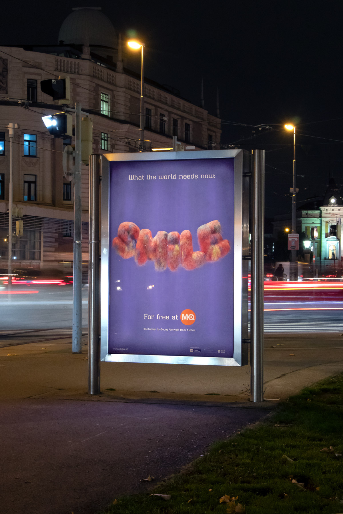 MQ-Winter2020_OOH-CL-night-Smile_MG_8927_1200x1800px